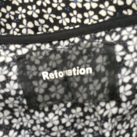 Reformation Floral Blouse l - Picture 5 of 8